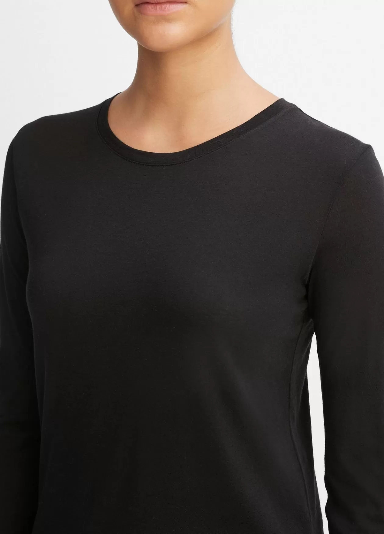 Clearance Vince Essential Long Sleeve Crew Neck T-Shirt black