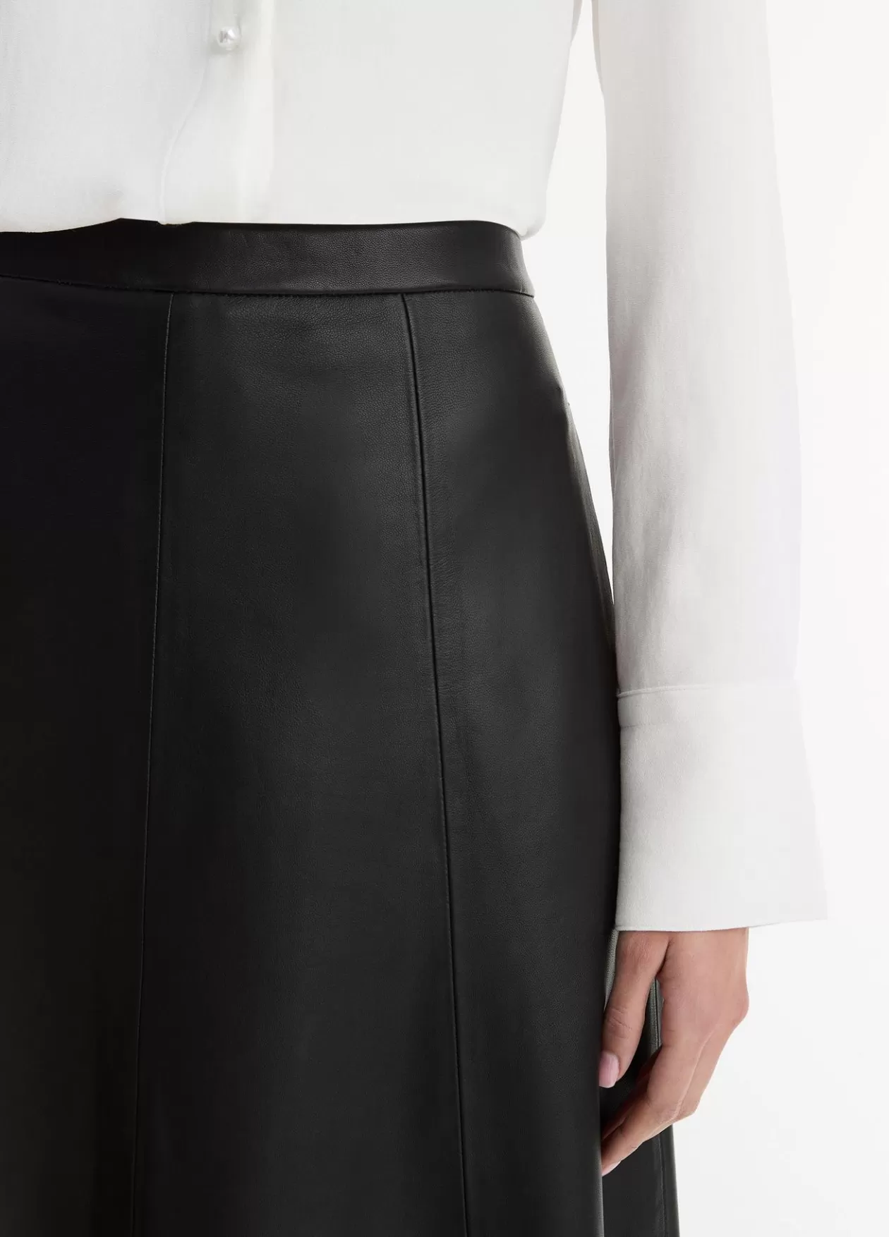 Cheap Vince Mid-Rise Flared Leather Skirt black