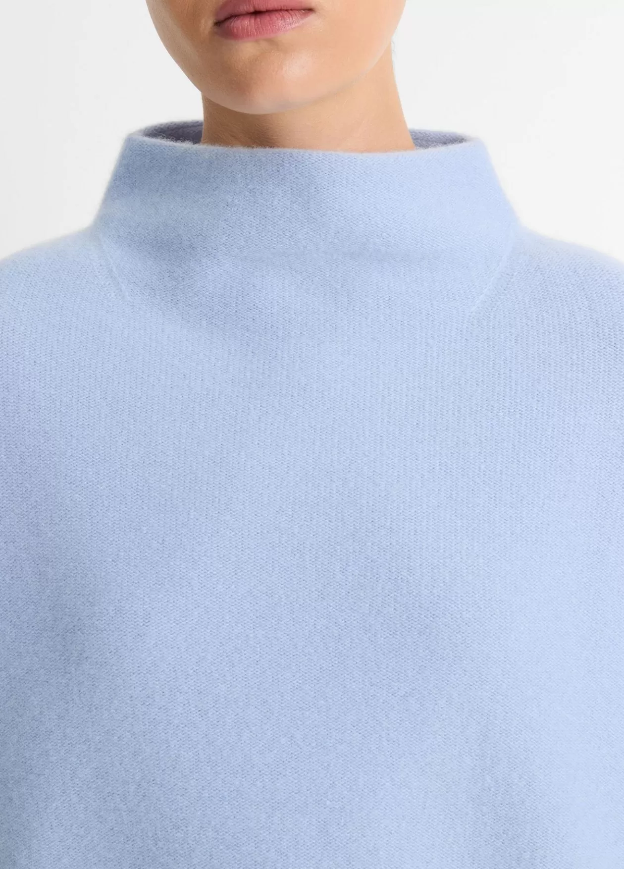 Store Vince Plush Cashmere Funnel Neck Sweater porcelain blue