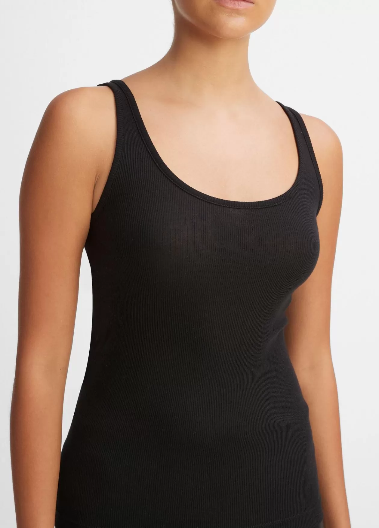 Sale Vince Scoop Neck Tank black